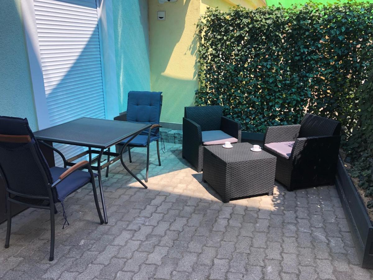 La Bella Centrum Apartmanok Piros/Sarga Hévíz Exterior foto